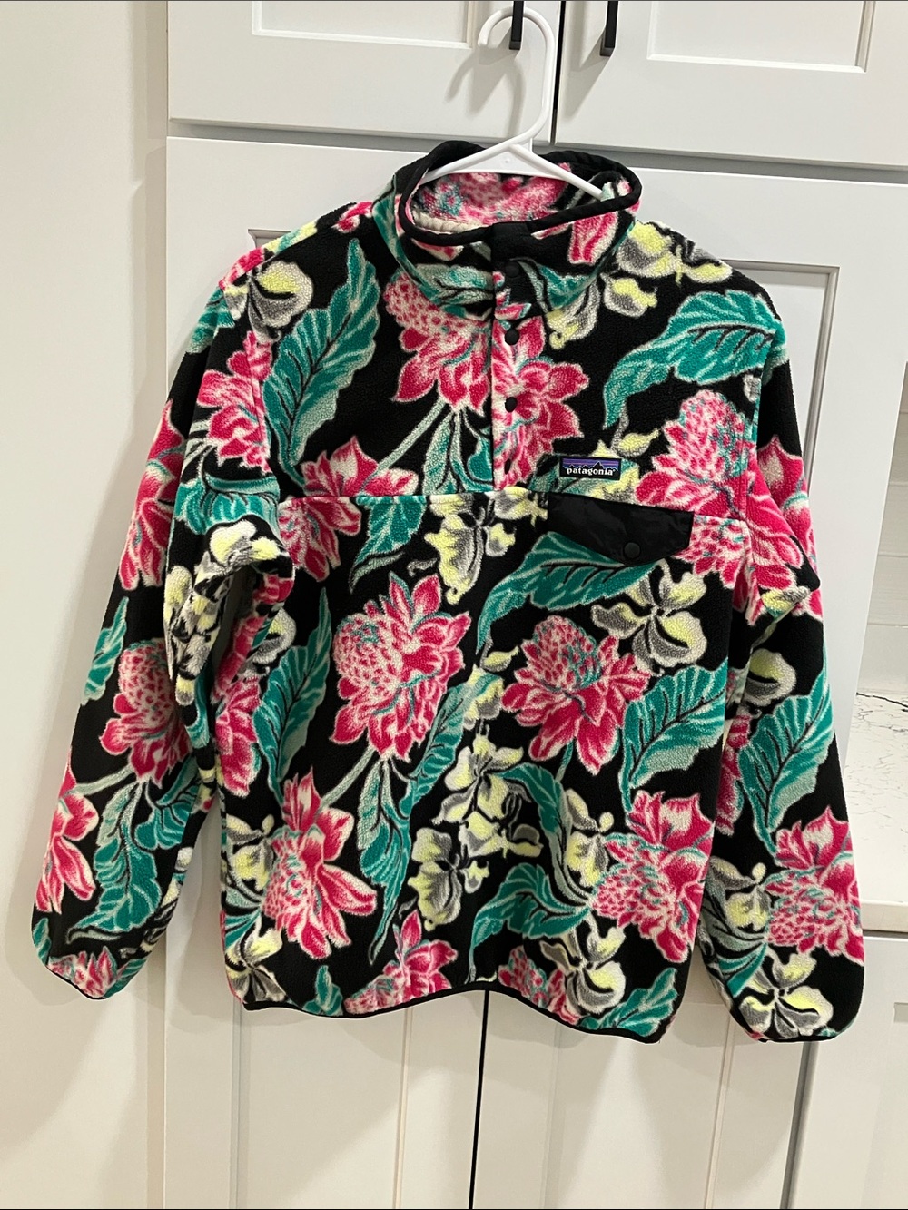 Patagonia Synchilla Women's Manoa Floral Hawaiian Snap T Fleece Pullover
